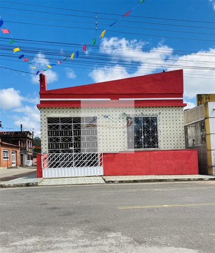 Casa de 4 quartos, no bairro CENTRO, em Mata de São João | Eu Corretor