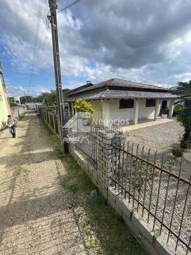 Casa de 3 quartos, 200m² no bairro Centro, em São João Batista | Eu Corretor