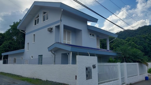 Casa de 3 quartos, 300m² no bairro Guarani, em Brusque | Eu Corretor