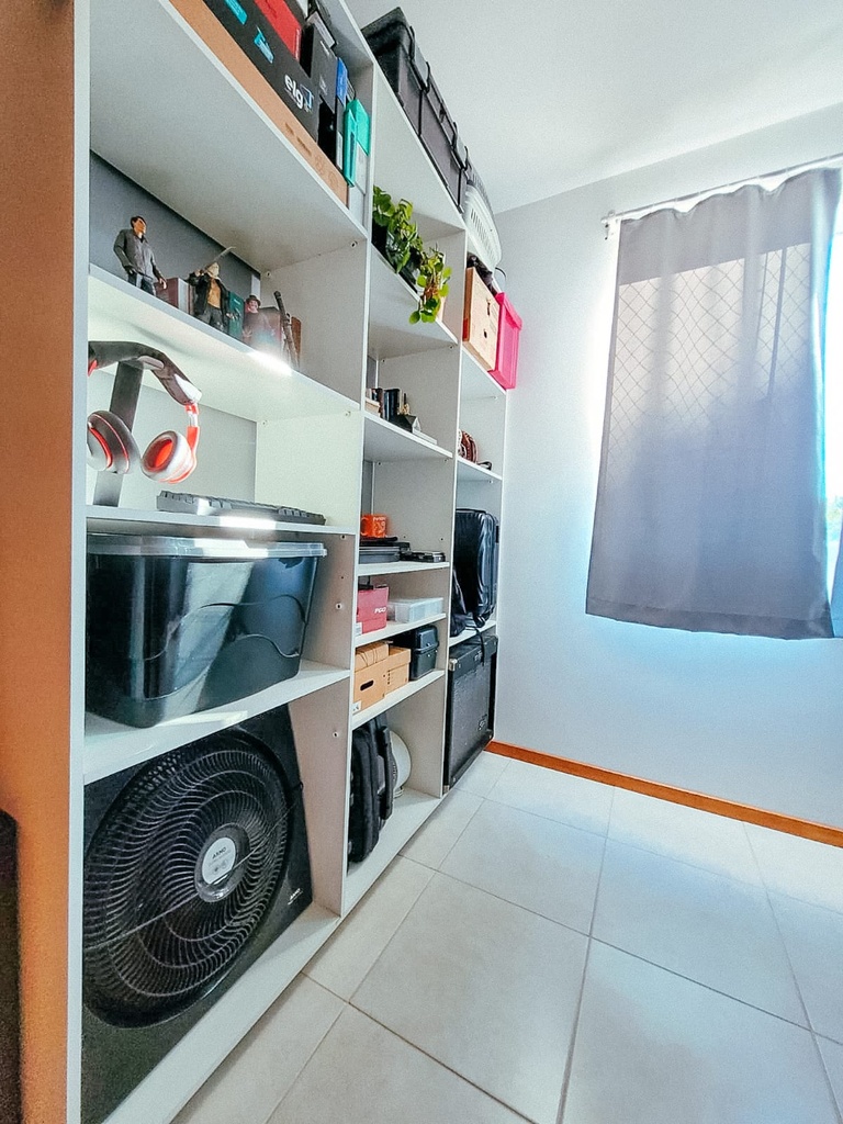 estante quarto