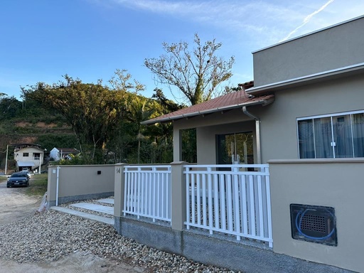 Casa de 3 quartos, no bairro Guabiruba, em Guabiruba | Eu Corretor