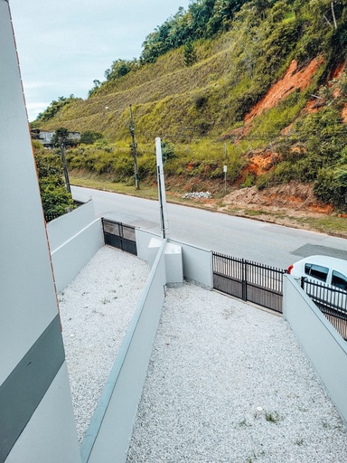 Casa de 2 quartos, no bairro Bateas, em Brusque | Eu Corretor