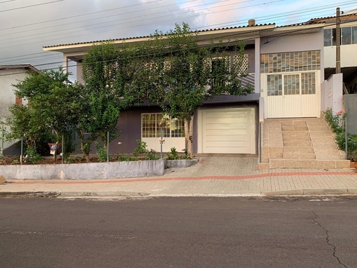 Casa de 3 quartos, 223m² no bairro Alvorada, em Chapecó | Eu Corretor