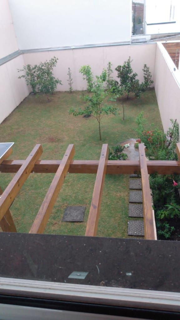 image_re_4008190.jpg