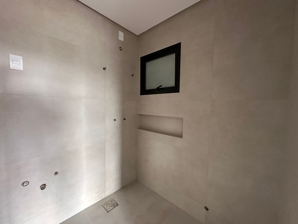 image_re_4014140.jpg