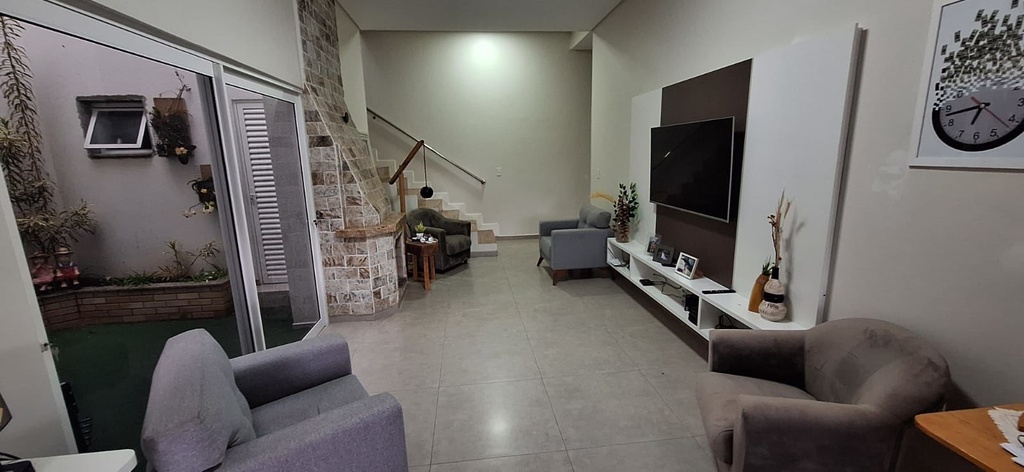 image_re_4014672.jpg