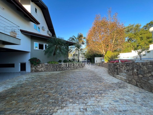 Casa de 5 quartos, 420m² no bairro Dos Estados, em Timbó | Eu Corretor