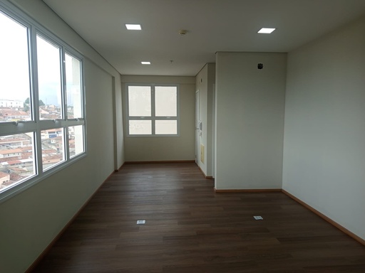 Sala Comercial de 28m² no bairro Centro, em Jacareí | Eu Corretor