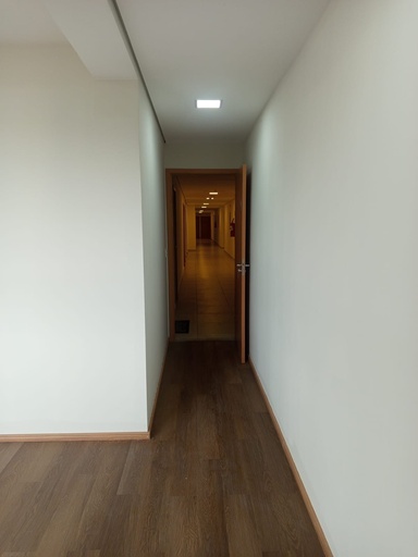 Sala Comercial de 28m² no bairro Centro, em Jacareí | Eu Corretor