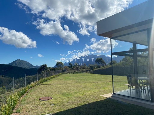 Lote/Terreno de no bairro Albuquerque, em Teresópolis | Eu Corretor
