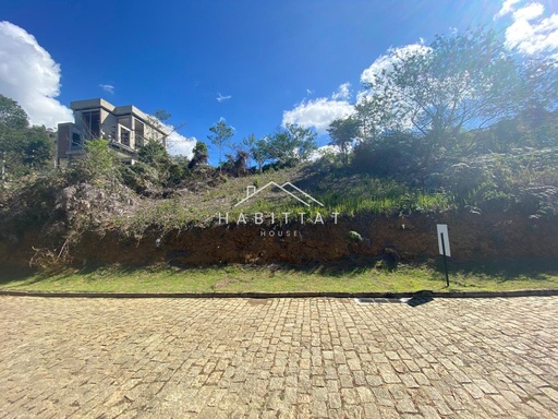 Lote/Terreno de no bairro Albuquerque, em Teresópolis | Eu Corretor