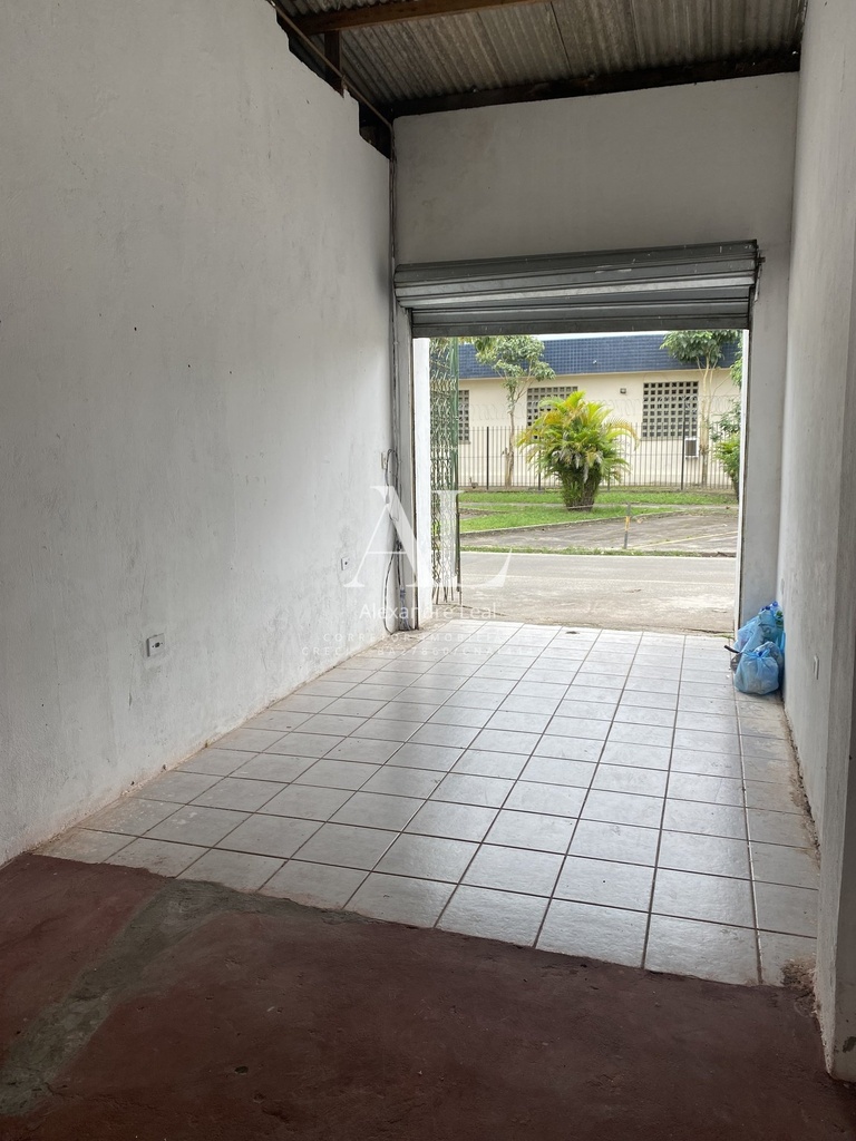 Foto 3 - garagem vista de dentro para fora.jpg