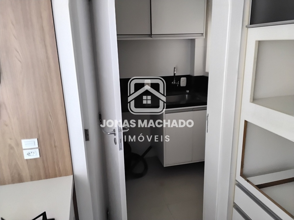 fbfac9e3-3d4a-4eae-ae35-e68c5b2de192-1_all_704.jpg