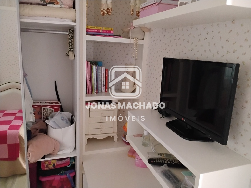 fbfac9e3-3d4a-4eae-ae35-e68c5b2de192-1_all_684.jpg