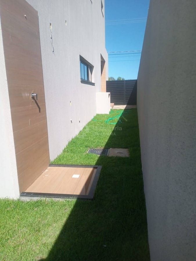 image_re_4586168.jpg