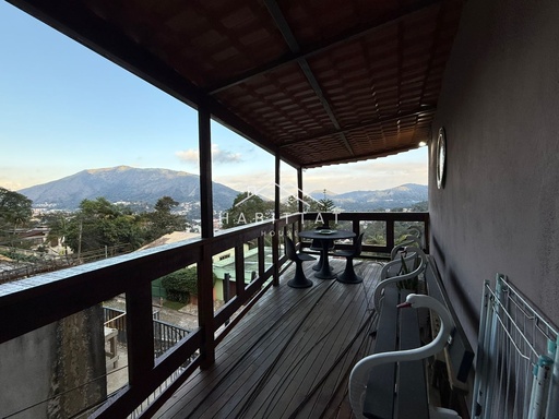 Casa de 3 quartos, 375m² no bairro Parque do Ingá, em Teresópolis | Eu Corretor