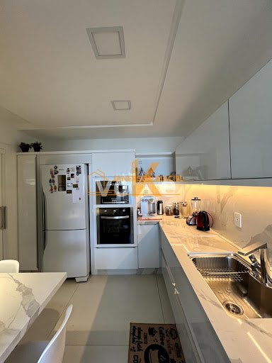 image_re_4687982.jpg
