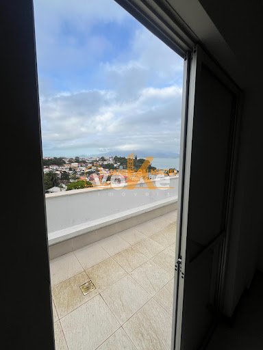 image_re_4688758.jpg