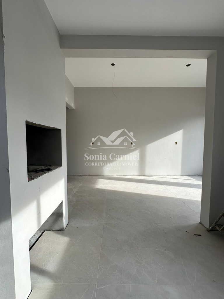2fec17cf-fb65-4479-8ce0-0727f2763934.jpg