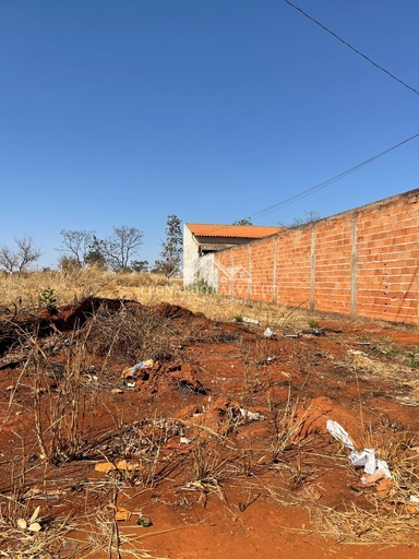 Lote/Terreno de 420m² no bairro jardim prive, em Caldas Novas | Eu Corretor