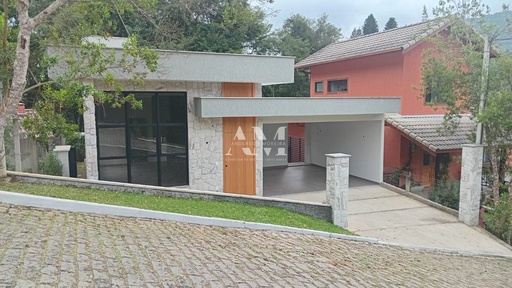 Casa de Condomínio de 3 quartos, 200m² no bairro Albuquerque, em Teresópolis | Eu Corretor