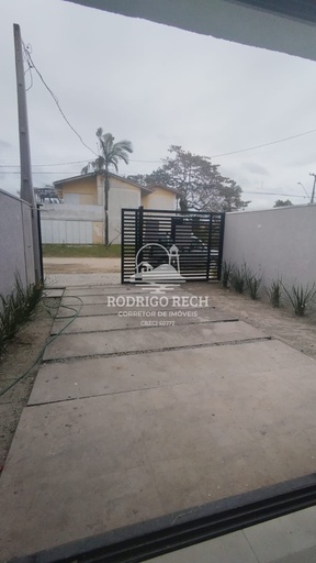 Sobrado de 115m² no bairro IPACARAY, em Matinhos | Eu Corretor