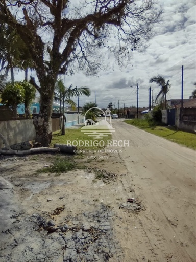 Geminado de 2 quartos, no bairro  Primavera, em Pontal do Paraná | Eu Corretor