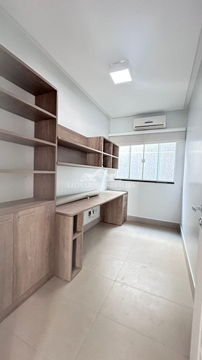 Casa de 4 quartos, 300m² no bairro itaguai 2, em Caldas Novas | Eu Corretor