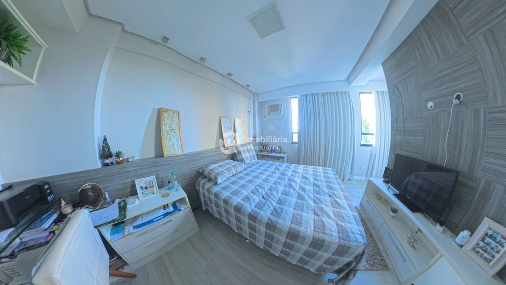 image_re_4852513.jpg