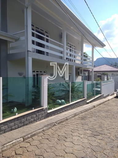 Casa de 4 quartos, no bairro Centro, em Rodeio | Eu Corretor