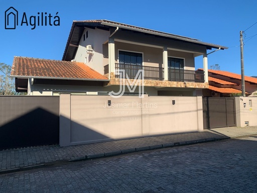 Casa de 3 quartos, no bairro Centro, em Rodeio | Eu Corretor