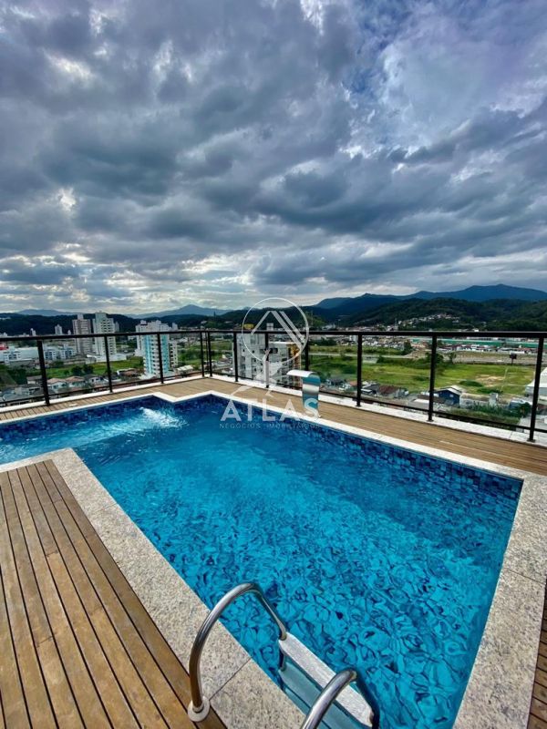 piscina.jpg