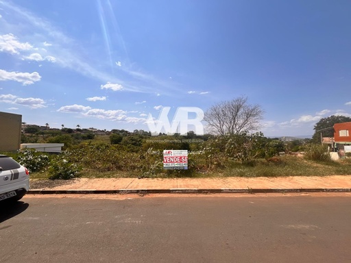 Lote/Terreno de 435m² no bairro Serra das Brisas, em Passos | Eu Corretor