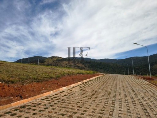 Lote/Terreno de 300m² no bairro Cachoeirinha, em Bom Jesus dos Perdões | Eu Corretor