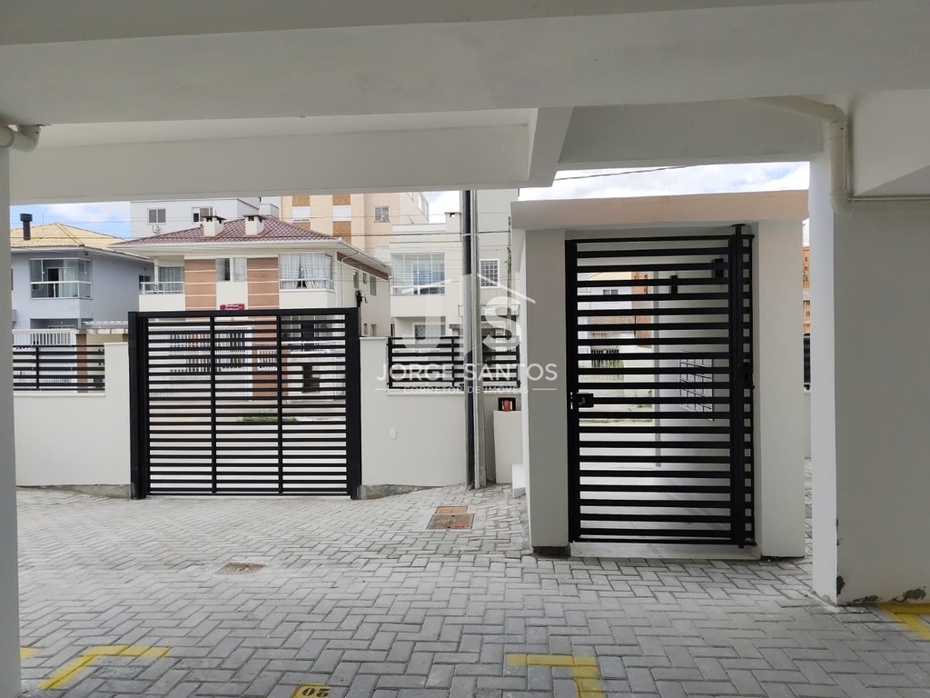 Portões entra e garagem.jpg