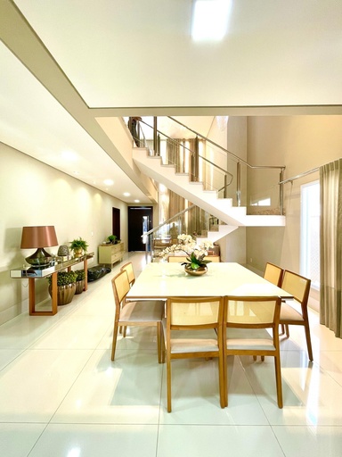 Casa de 4 quartos, 405m² no bairro Jardim Imperial, em Cuiabá | Eu Corretor
