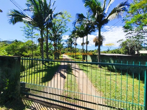 Casa de 4 quartos, no bairro Ratones, em Florianópolis | Eu Corretor
