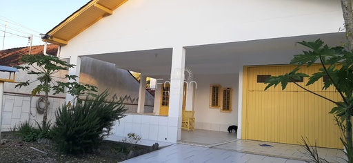 Casa de 2 quartos, no bairro Centro, em Penha | Eu Corretor