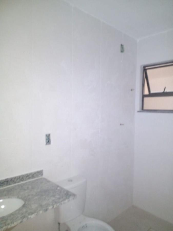 image_re_6027285.jpg