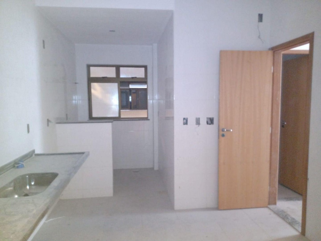 image_re_6027288.jpg