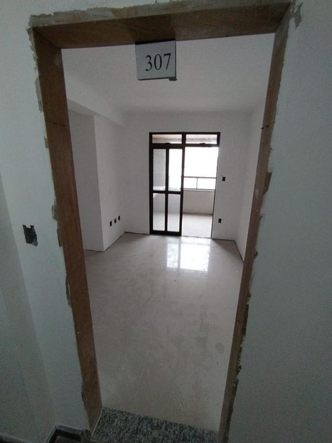 image_re_6028374.jpg