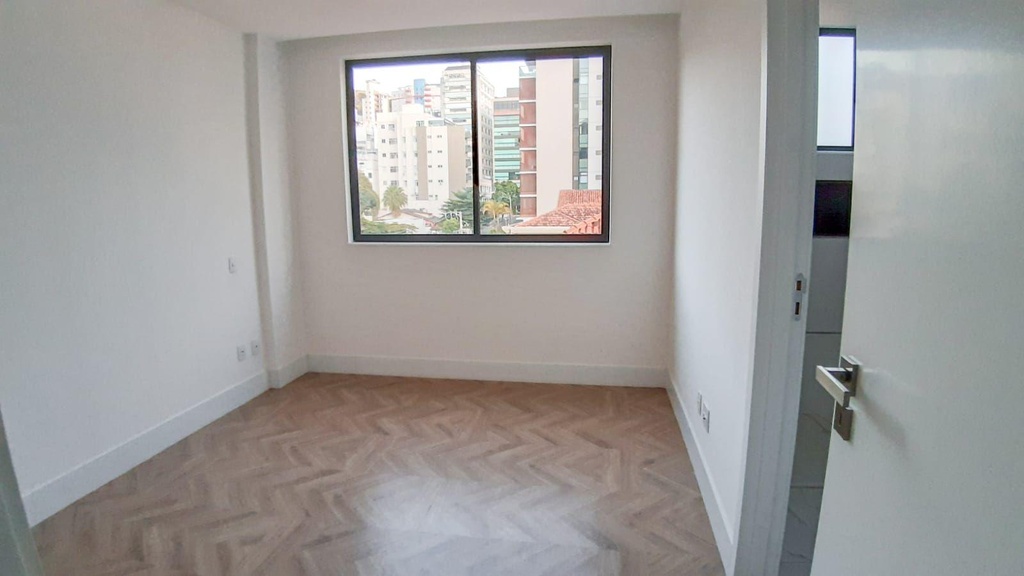 image_re_6029714.jpg
