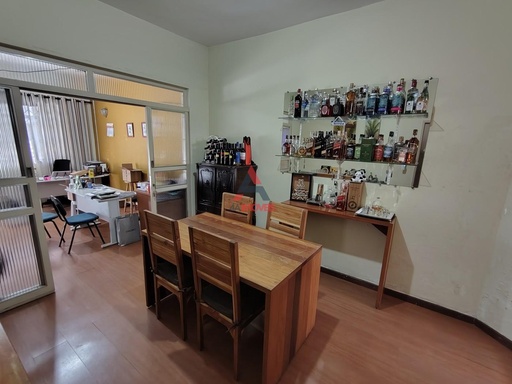 Casa de 4 quartos, no bairro Centro, em Juiz de Fora | Eu Corretor