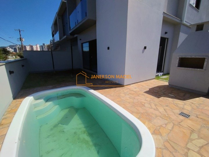 PISCINA .jpg