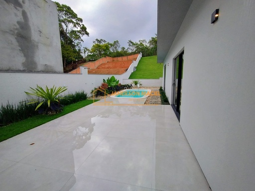 Casa de 3 quartos, 174m² no bairro Sertão do Maruim, em São José | Eu Corretor