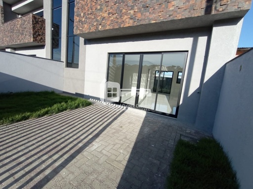 Sobrado de 3 quartos, 167m² no bairro Brejatuba, em Guaratuba | Eu Corretor