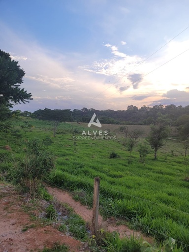 Fazenda/Sítios/Chácaras de 20000m² no bairro Tapera, em Florestal | Eu Corretor