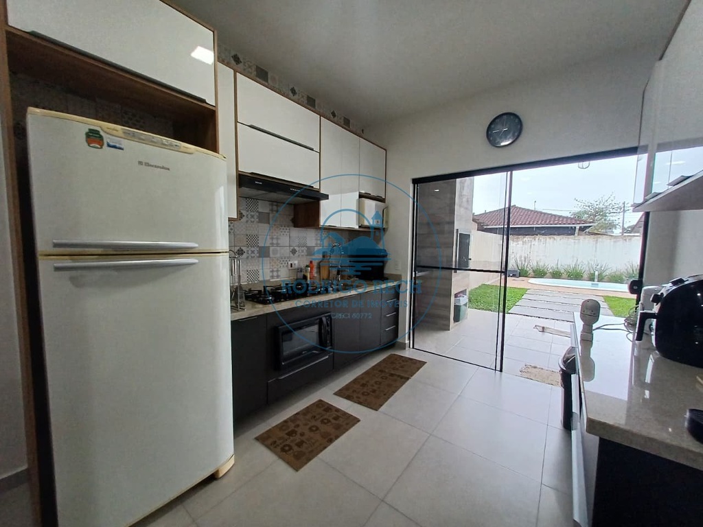 8de3fe25-ef60-46ad-bb5b-f35986ef7403.jpg