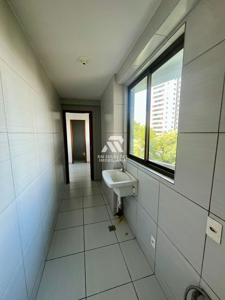 dba48f2d-dfb3-4522-a22f-2fa1a630a24a.jpg