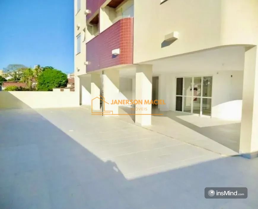 5 PATIO.jpg